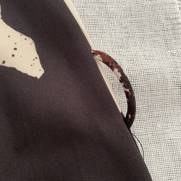 Alexis for Target black and cream balloon sleeve dress. - Picture 10 of 14